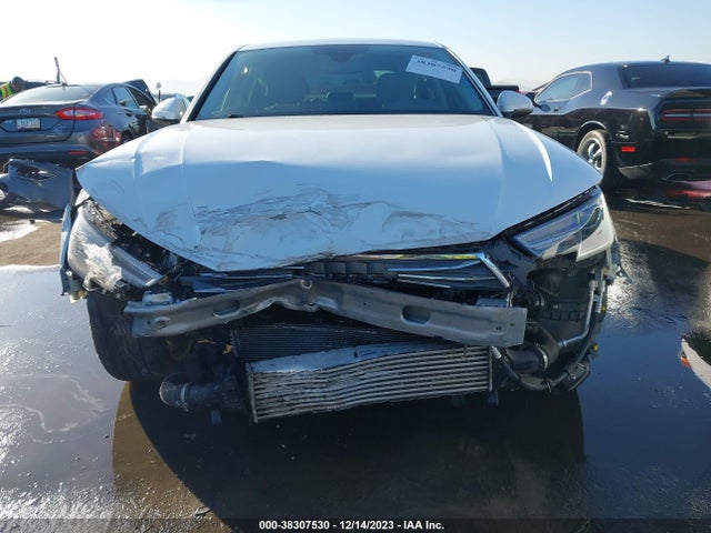 WAUGMAF40HN045339 Audi A4 2.0t Ultra Premium