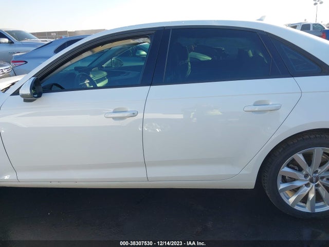 WAUGMAF40HN045339 Audi A4 2.0t Ultra Premium