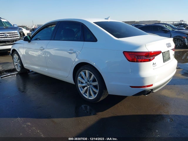 WAUGMAF40HN045339 Audi A4 2.0t Ultra Premium