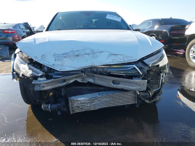 WAUGMAF40HN045339 Audi A4 2.0t Ultra Premium
