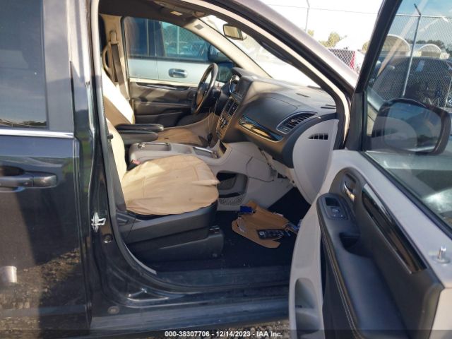 2C4RDGCG8JR297264 Dodge Grand Caravan Sxt