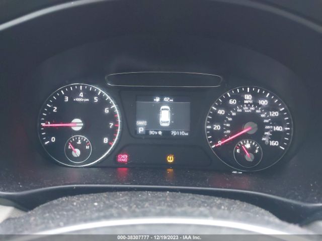 5XYPGDA3XKG573799 KIA Sorento 2.4l Lx