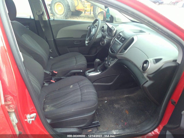 Chevrolet Sonic Lt Auto 2015 1G1JC6SH2F4139509 Image 5