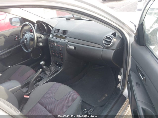 2004 MAZDA MAZDA3 S VIN: JM1BK343541133572