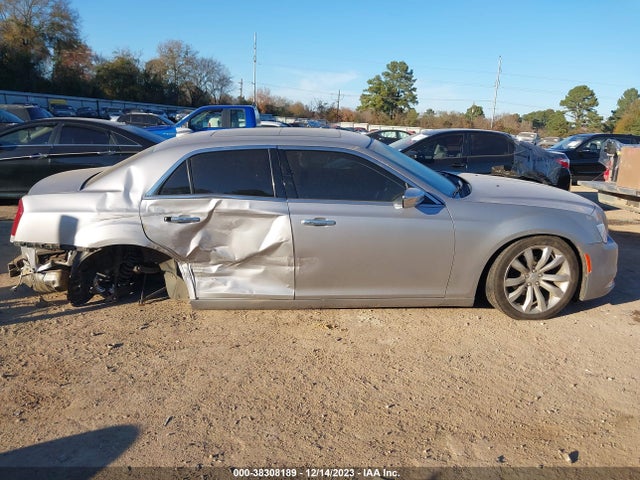 Chrysler 300 Limited 2018 2C3CCAEG6JH261974 Image 14