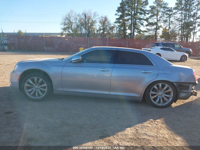 Chrysler 300 Limited 2018 2C3CCAEG6JH261974 Image 15