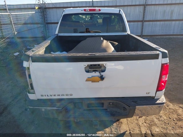 2011 CHEVROLET SILVERADO 1500 LT VIN: 3GCPKSE31BG308378