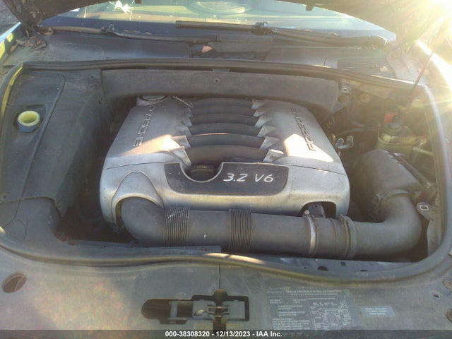 2004 PORSCHE CAYENNE WP1AA29P14LA23710 Photo 9