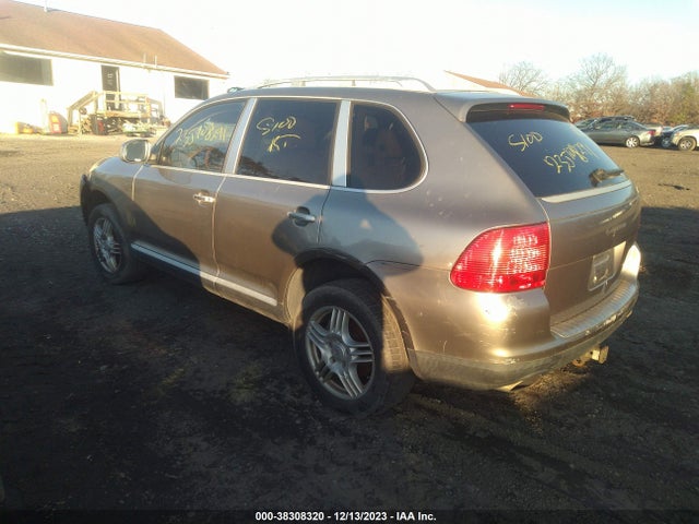 2004 PORSCHE CAYENNE WP1AA29P14LA23710 Photo 2