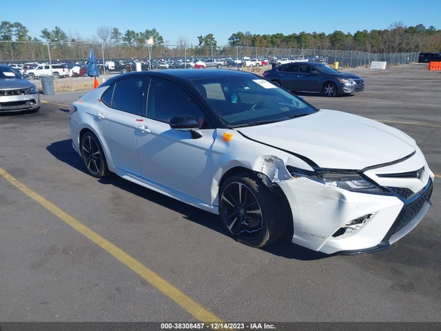 Toyota CAMRY XSE 2018 4T1B61HK2JU068826 zdjęcie główne
