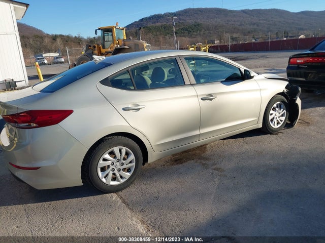 2017 HYUNDAI ELANTRA SE VIN: 5NPD74LF4HH065601