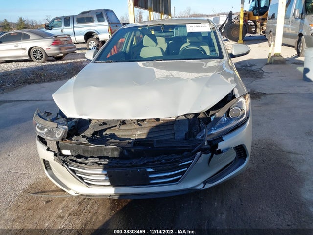 2017 HYUNDAI ELANTRA SE VIN: 5NPD74LF4HH065601