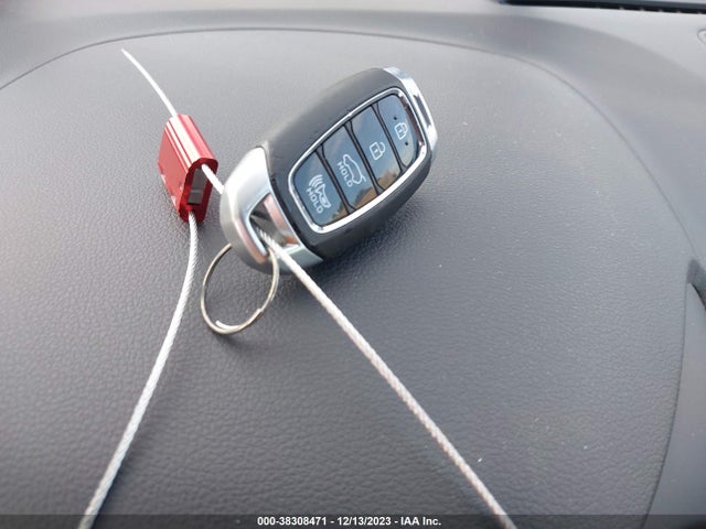 2018 HYUNDAI KONA SEL VIN: KM8K22AA7JU078190