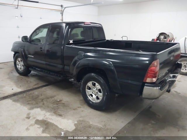 2005 TOYOTA TACOMA BASE V6 VIN: 5TEUU42N25Z061668