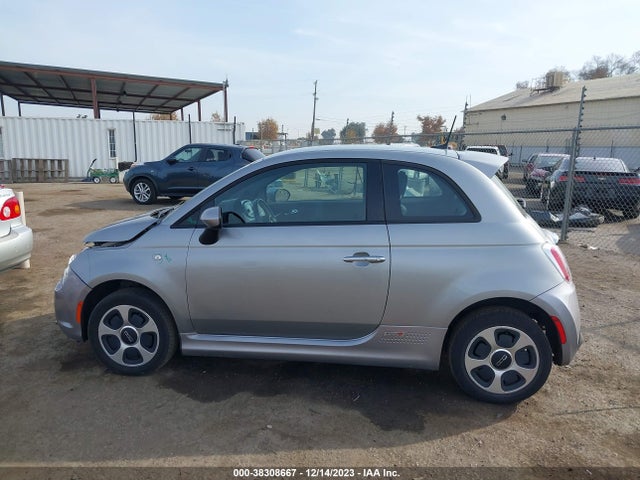Fiat 500E BATTERY ELECTRIC 2019 3C3CFFGEXKT802758 Image 14