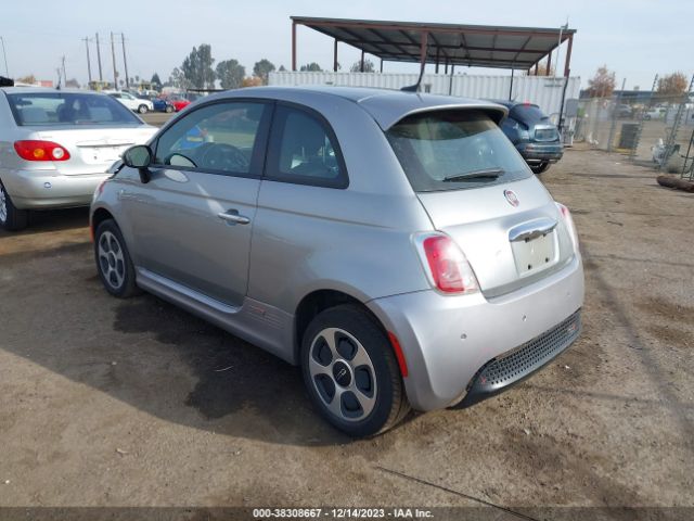 2019 FIAT 500E 3C3CFFGEXKT802758 Photo 2
