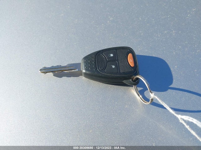 2008 DODGE CALIBER SE VIN: 1B3HB28B18D774570