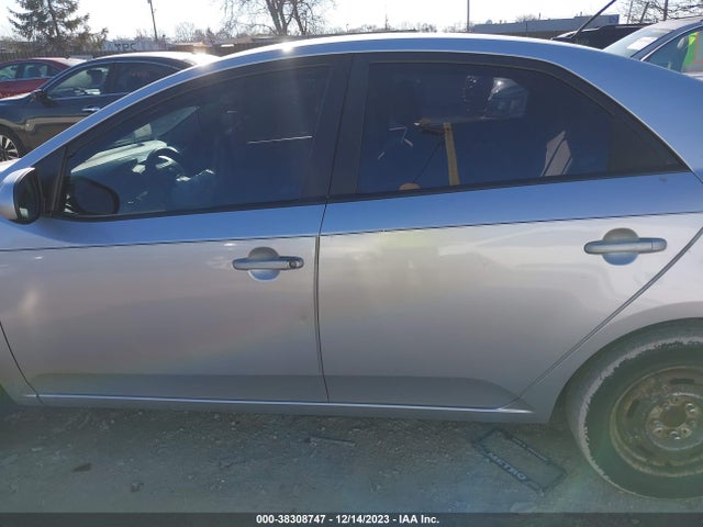 2010 KIA FORTE LX VIN: KNAFT4A28A5061686