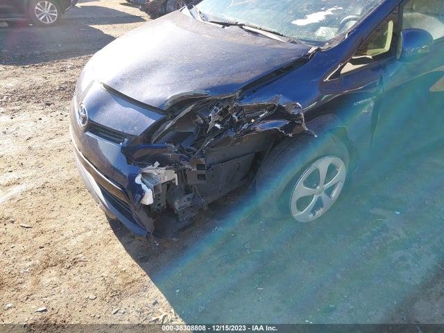 Toyota Prius Two 2014 JTDKN3DU5E1772374 Image 6