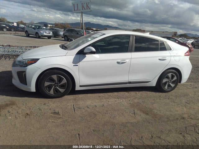 2017 HYUNDAI IONIQ HYBRID SEL VIN: KMHC75LC8HU049300