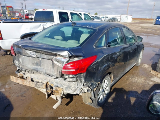 Ford FOCUS SE 2015 1FADP3F2XFL364849 Image 4
