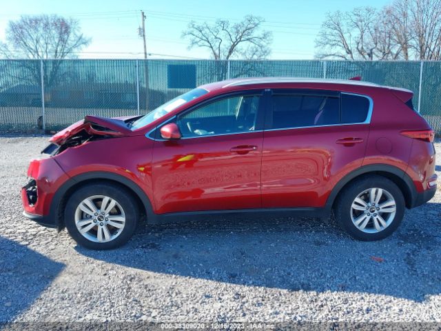 KNDPM3AC8J7483470 KIA Sportage Lx