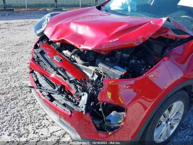 KNDPM3AC8J7483470 KIA Sportage Lx