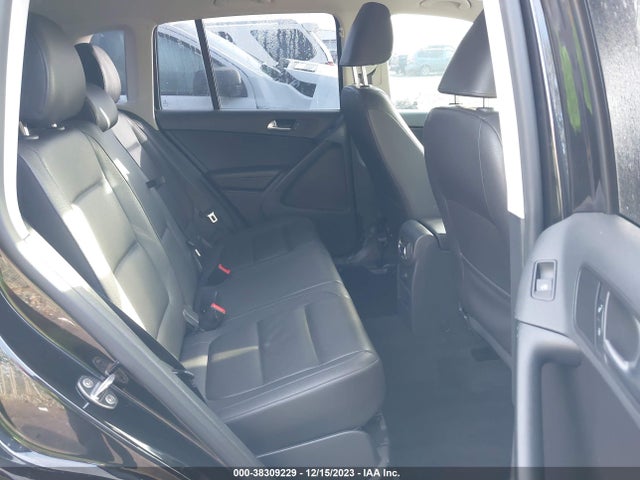 WVGBV7AX7HW504841 Volkswagen Tiguan 2.0t S