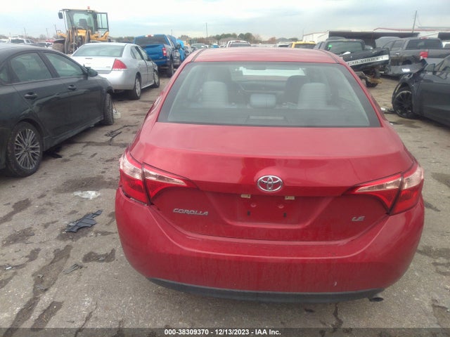 Toyota COROLLA LE 2018 5YFBURHE5JP841756 Image 16
