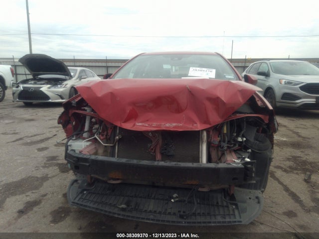 Toyota COROLLA LE 2018 5YFBURHE5JP841756 Image 6