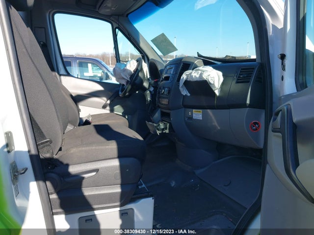 2016 MERCEDES-BENZ SPRINTER 2500 NORMAL ROOF VIN: WD3PE7DD9GP328647