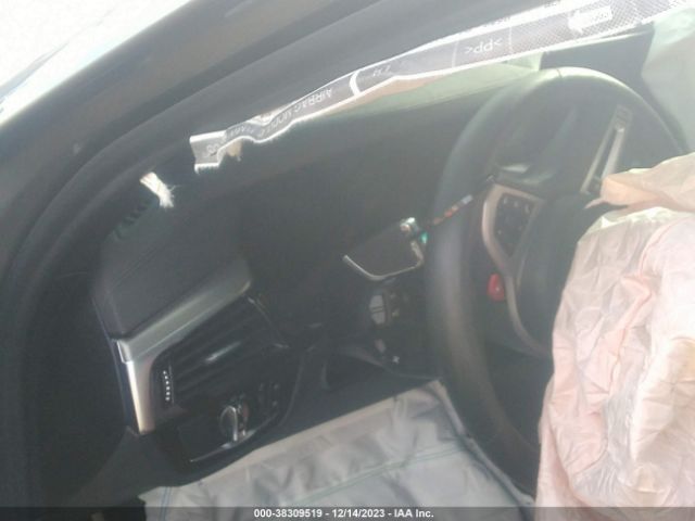 WBSJF0C09LCD28868 BMW M5