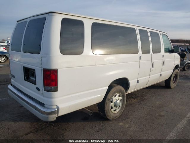 2002 FORD ECONOLINE WAGON 1FBSS31L52HB52359 Photo 3