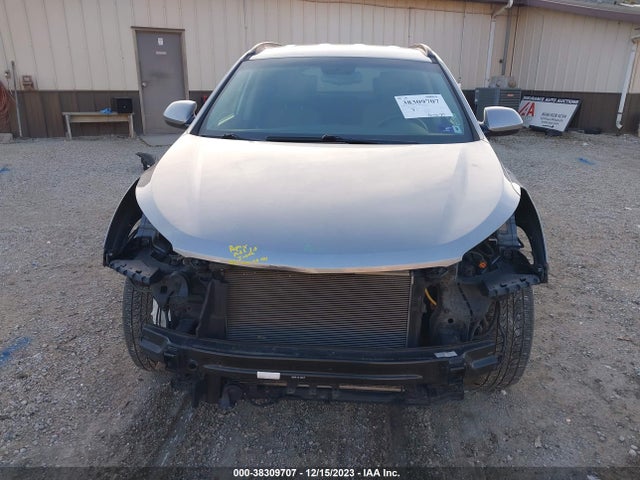 2017 HYUNDAI SANTA FE SE VIN: KM8SMDHF2HU235030
