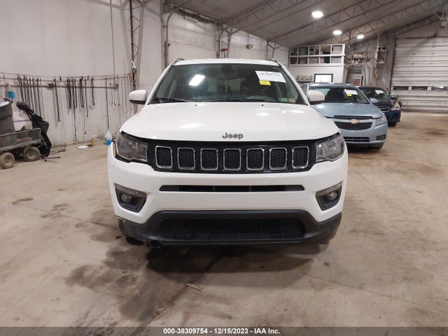 Jeep Compass Latitude 4x4 2019 3C4NJDBB7KT740482 Image 12