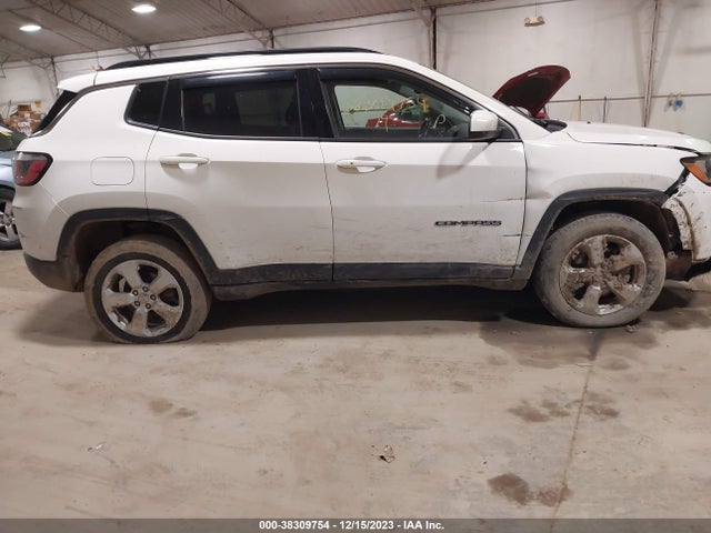 Jeep Compass Latitude 4x4 2019 3C4NJDBB7KT740482 Image 13