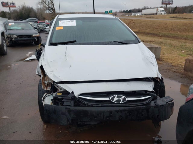 Hyundai Accent Value Edition 2017 KMHCT4AE8HU365340 Image 13