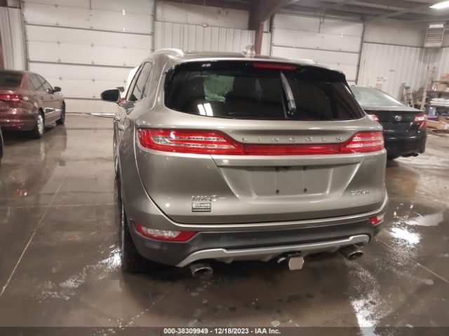 5LMCJ3D93HUL20818 Lincoln Mkc Reserve