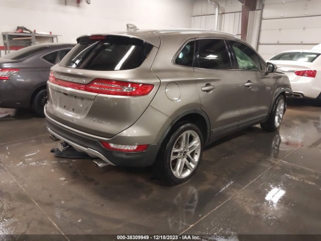 5LMCJ3D93HUL20818 Lincoln Mkc Reserve