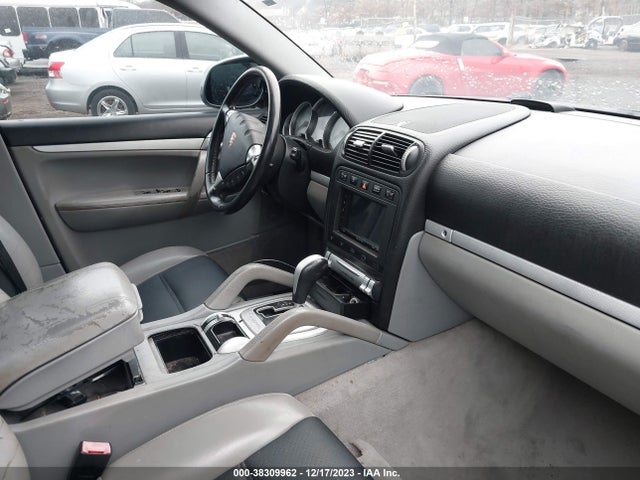 2006 PORSCHE CAYENNE WP1AB29P46LA67992 Photo 4