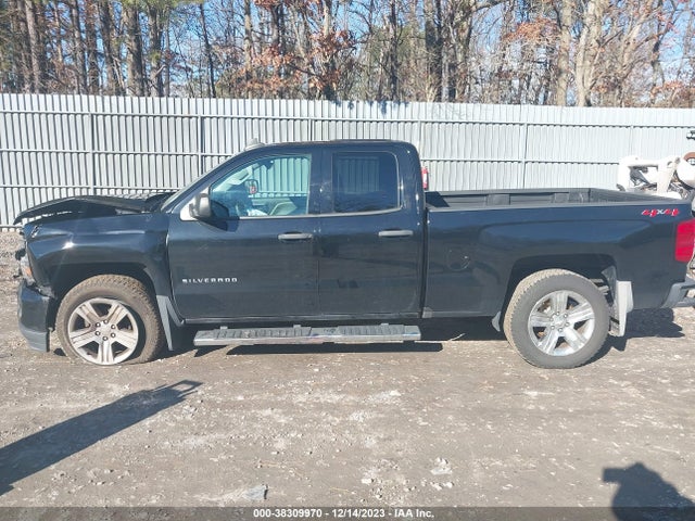 Chevrolet Silverado 1500 Silverado Custom 2018 1GCVKPEC9JZ143893 Image 14
