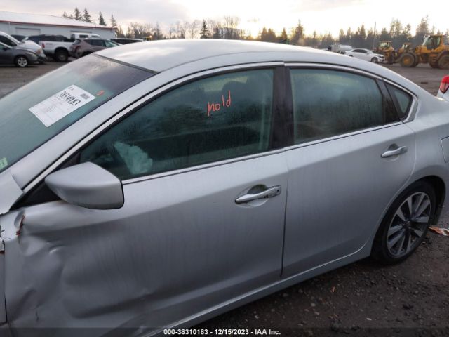 1N4AL3AP1HC272257 Nissan Altima 2.5 Sv