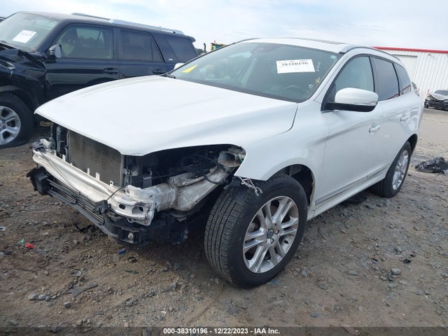 Volvo Xc60 T5 Premier 2016 YV4612RK3G2821032 Image 2