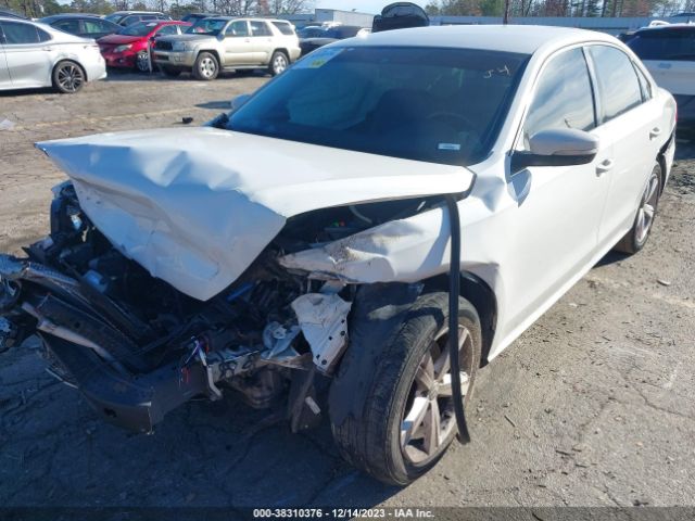 1VWAS7A33EC033335 Volkswagen Passat 1.8t Wolfsburg Edition