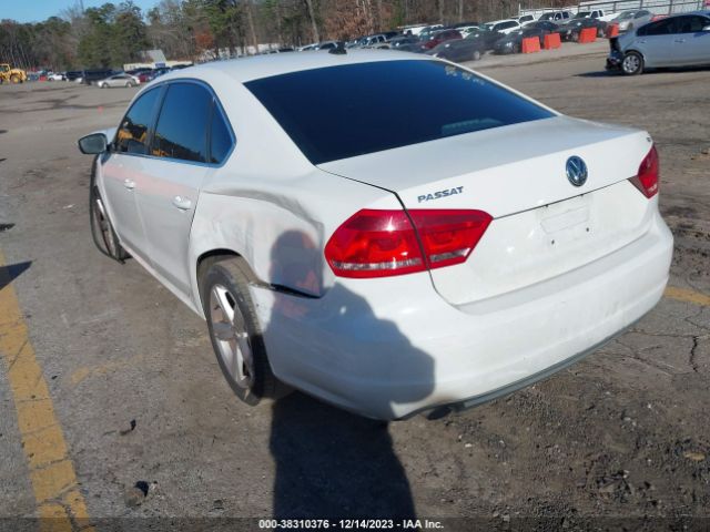 1VWAS7A33EC033335 Volkswagen Passat 1.8t Wolfsburg Edition