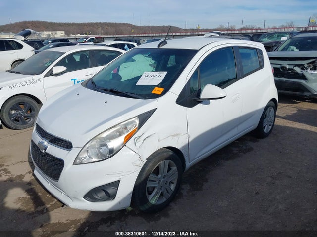 Chevrolet Spark 1lt Cvt 2015 KL8CD6S98FC717858 Image 2