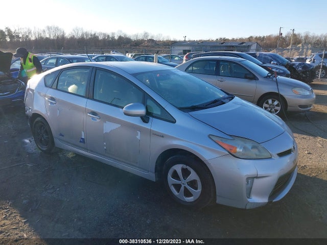 Toyota Prius Three 2014 JTDKN3DU3E0371508 zdjęcie główne
