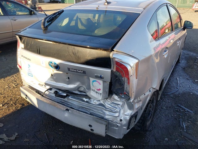 Toyota Prius Three 2014 JTDKN3DU3E0371508 Image 6