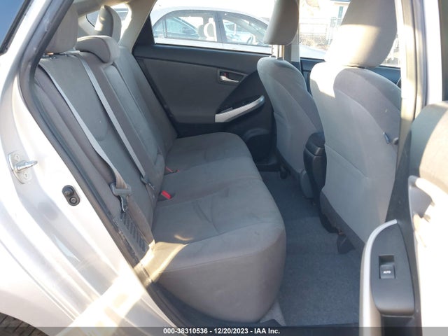 Toyota Prius Three 2014 JTDKN3DU3E0371508 Image 8