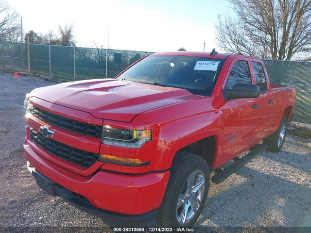 Chevrolet Silverado 1500 Silverado Custom 2018 1GCVKPEC1JZ100164 Image 2